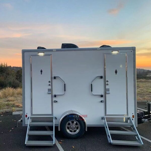 2 Stall Luxury Public Portable Bathroom Trailer Camping Restroom Trailer Caravan Mobile Toilet Trailer